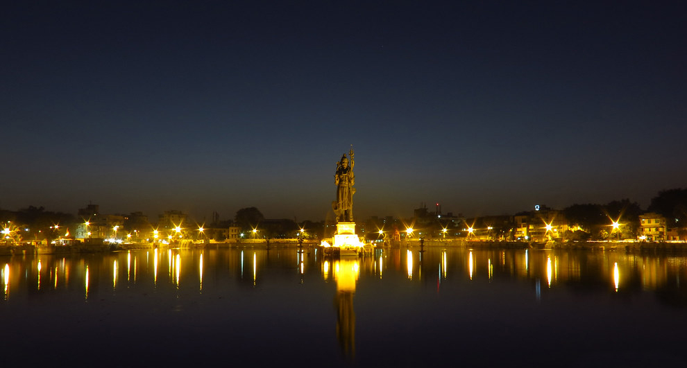 Taxi Service In Baroda